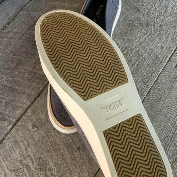 Toms Womens Slip-On Loafers - Blue and White - Picture 4 of 4